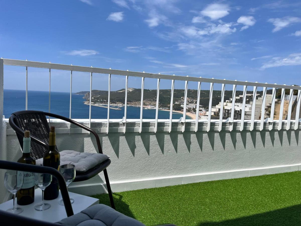 Axenic Retreat - Panoramic Ocean View, Sleeps 4, Ensuite Bathroom, New Redesign 塞辛布拉 外观 照片