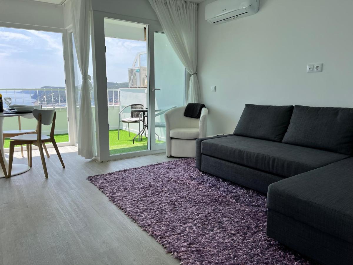 Axenic Retreat - Panoramic Ocean View, Sleeps 4, Ensuite Bathroom, New Redesign 塞辛布拉 外观 照片