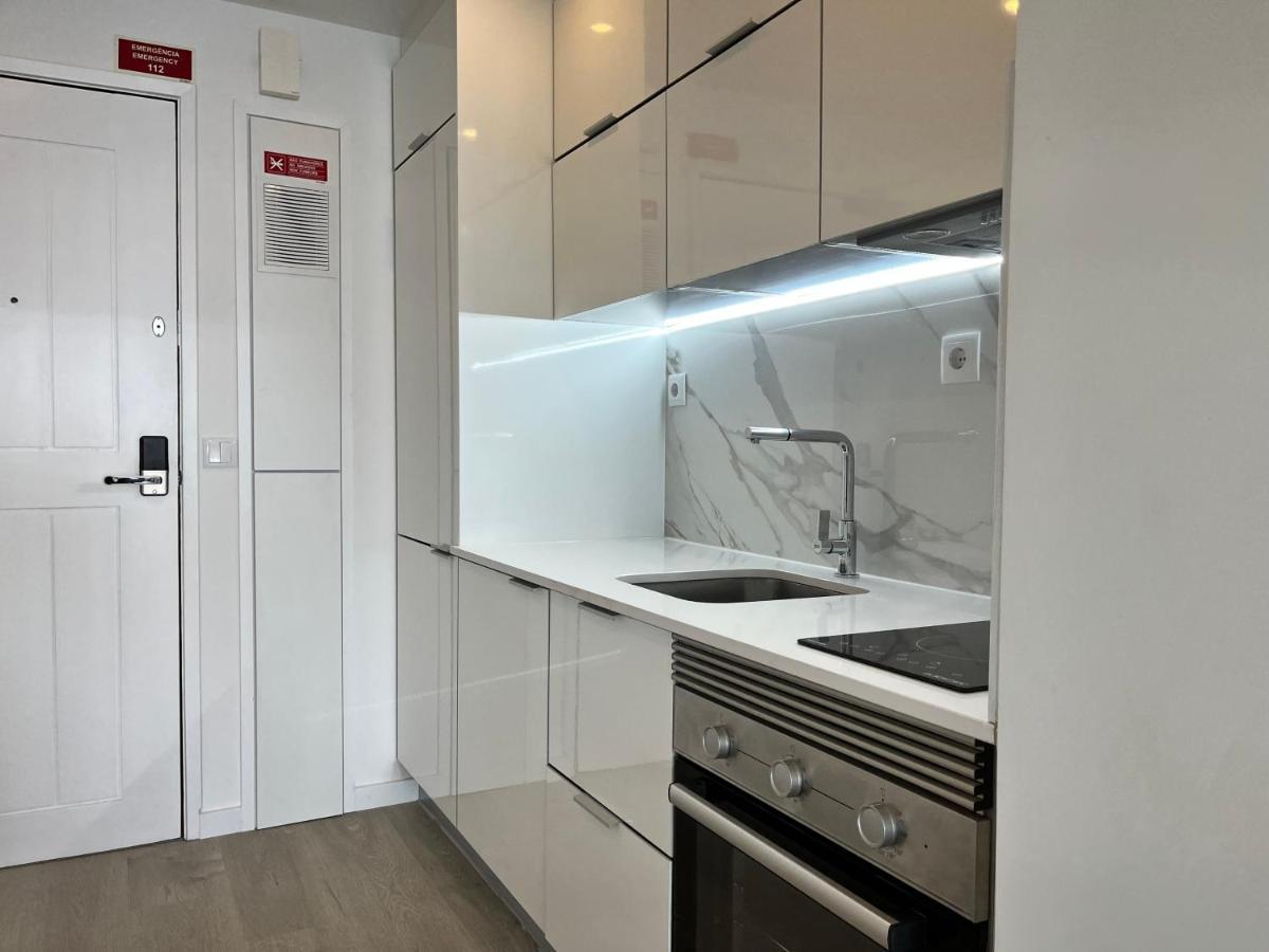Axenic Retreat - Panoramic Ocean View, Sleeps 4, Ensuite Bathroom, New Redesign 塞辛布拉 外观 照片