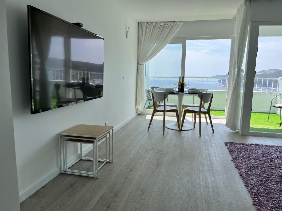 Axenic Retreat - Panoramic Ocean View, Sleeps 4, Ensuite Bathroom, New Redesign 塞辛布拉 外观 照片