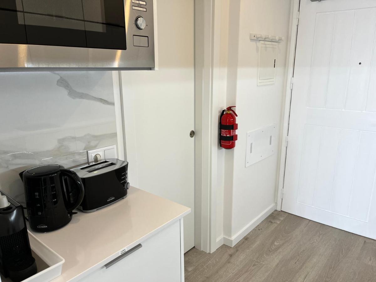 Axenic Retreat - Panoramic Ocean View, Sleeps 4, Ensuite Bathroom, New Redesign 塞辛布拉 外观 照片